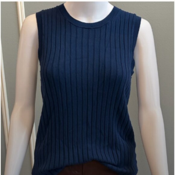 Banana Republic Dark Blue Ribbed Sleeveless Top – Size Medium - Picture 2 of 7